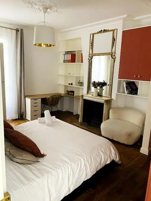 Triplex A Montmartre - Sauna Paris 0*,  France