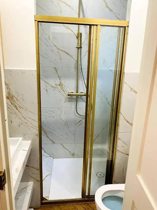 Apartment Triplex A Montmartre - Sauna Paris France