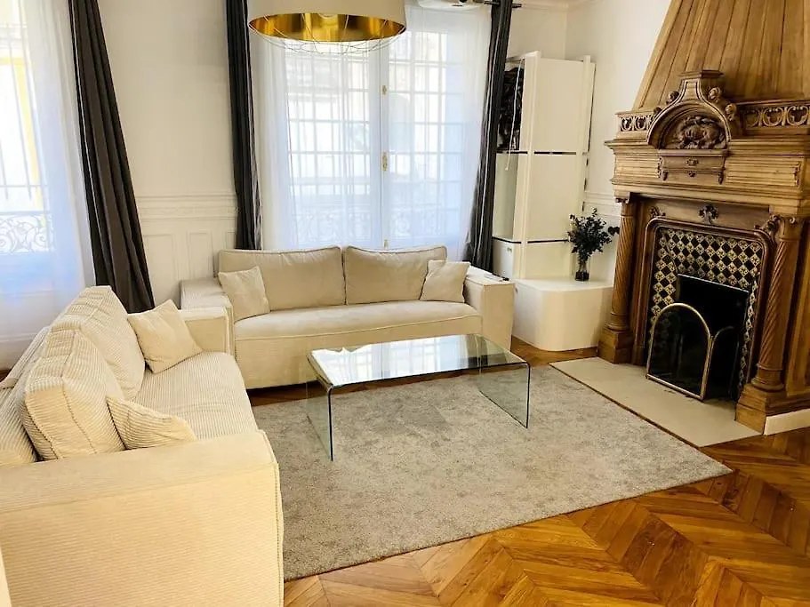 Triplex A Montmartre - Sauna Paris