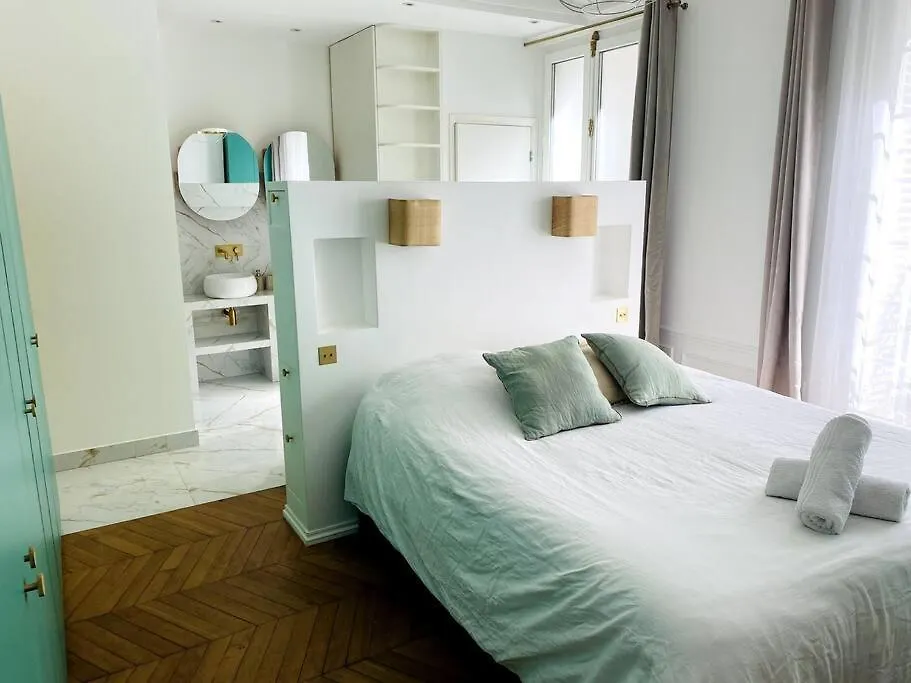 Triplex A Montmartre - Sauna Paris 0*,  France